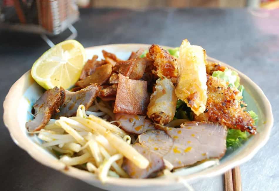 Cao Lau